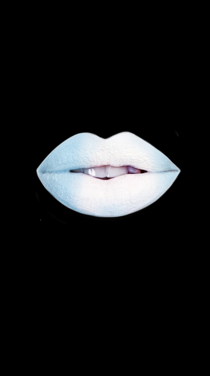 kiss me
