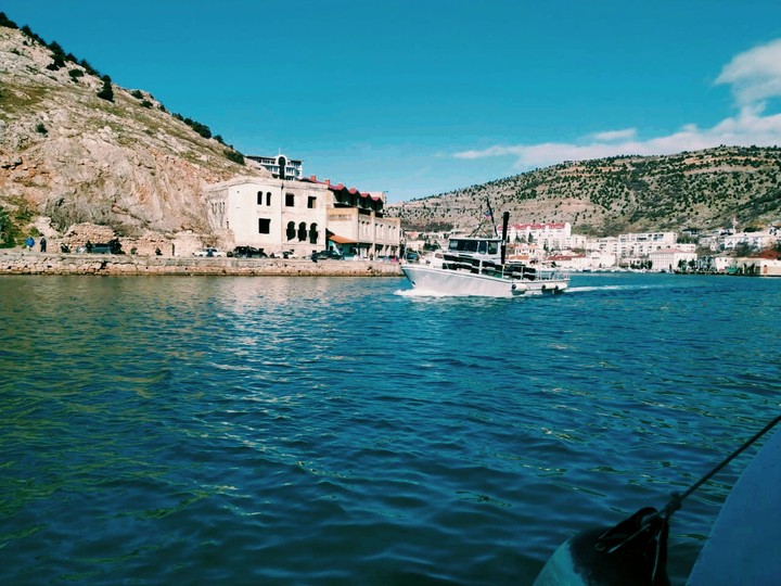 Море