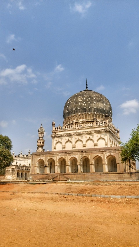 Qutb Shahi Tomb