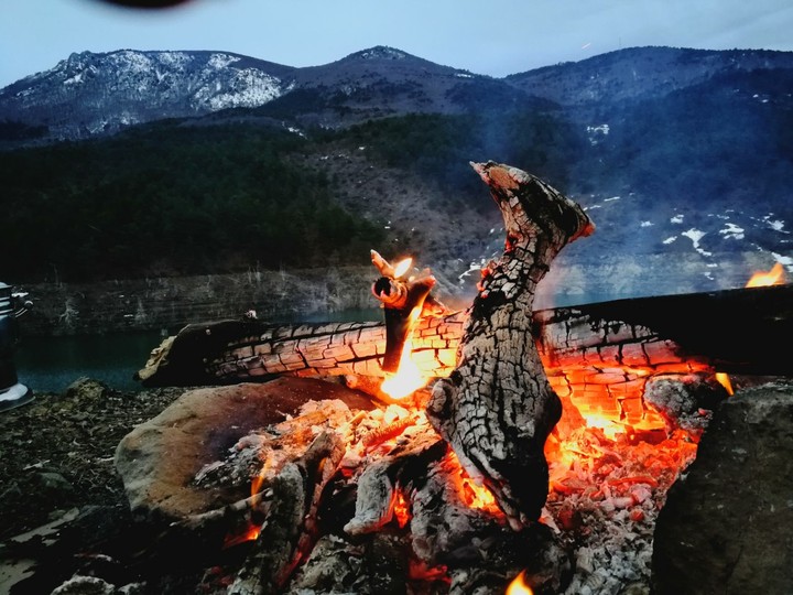 Ateş