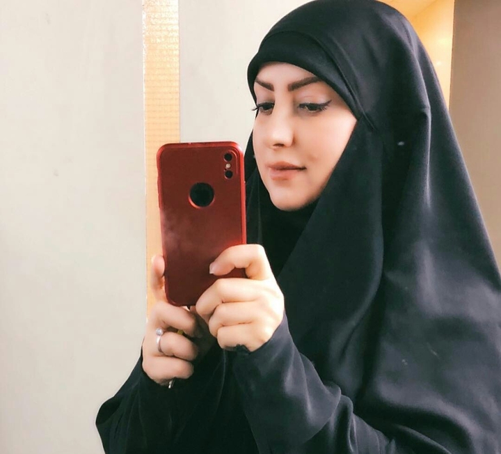 ☺