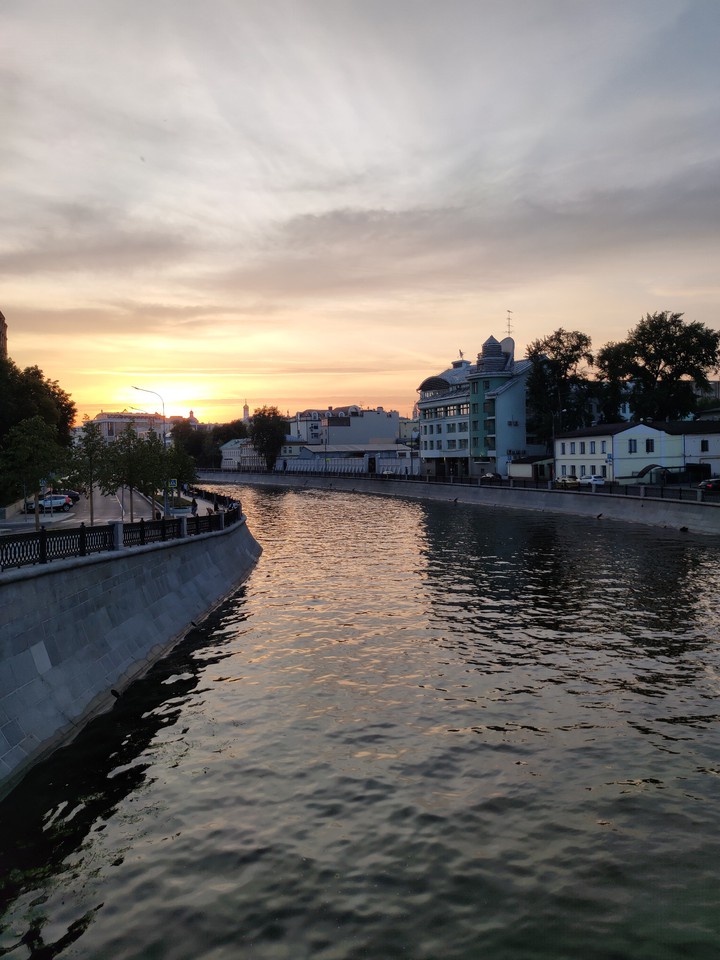 москва