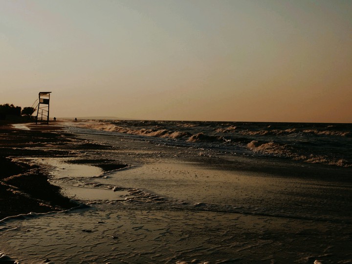 море