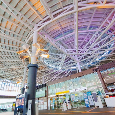 train station, waitting 2hour ...