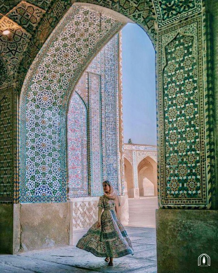 Vakil Mosque