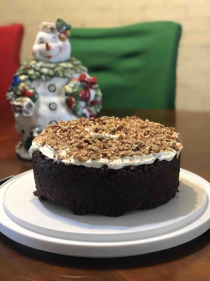Pastel de Chocolate, Dátil y Nuez