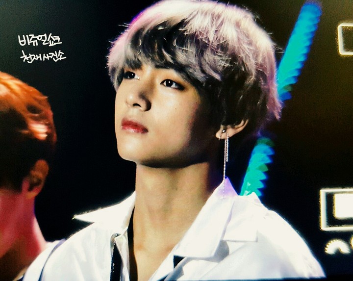 V✌