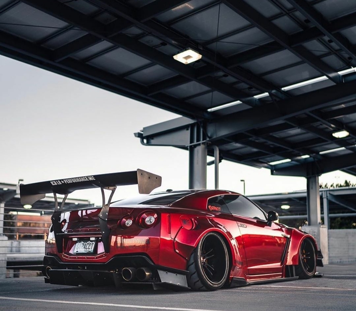 Nissan GTR