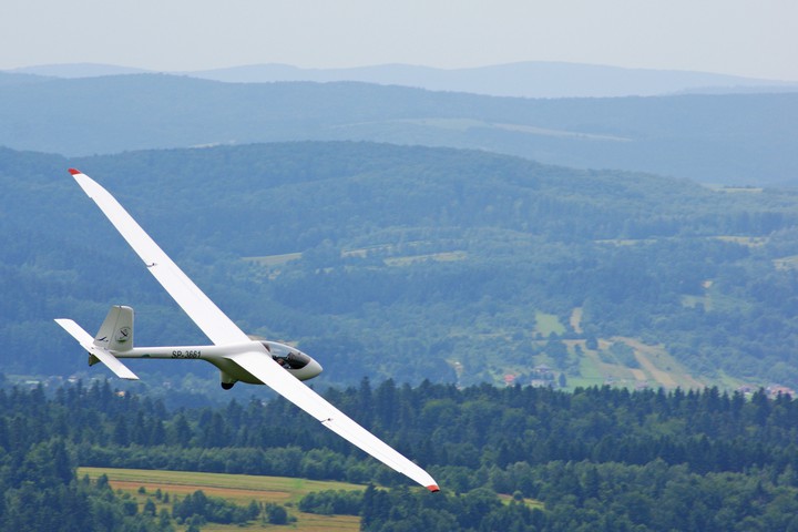 White Aircraft Taking Turn