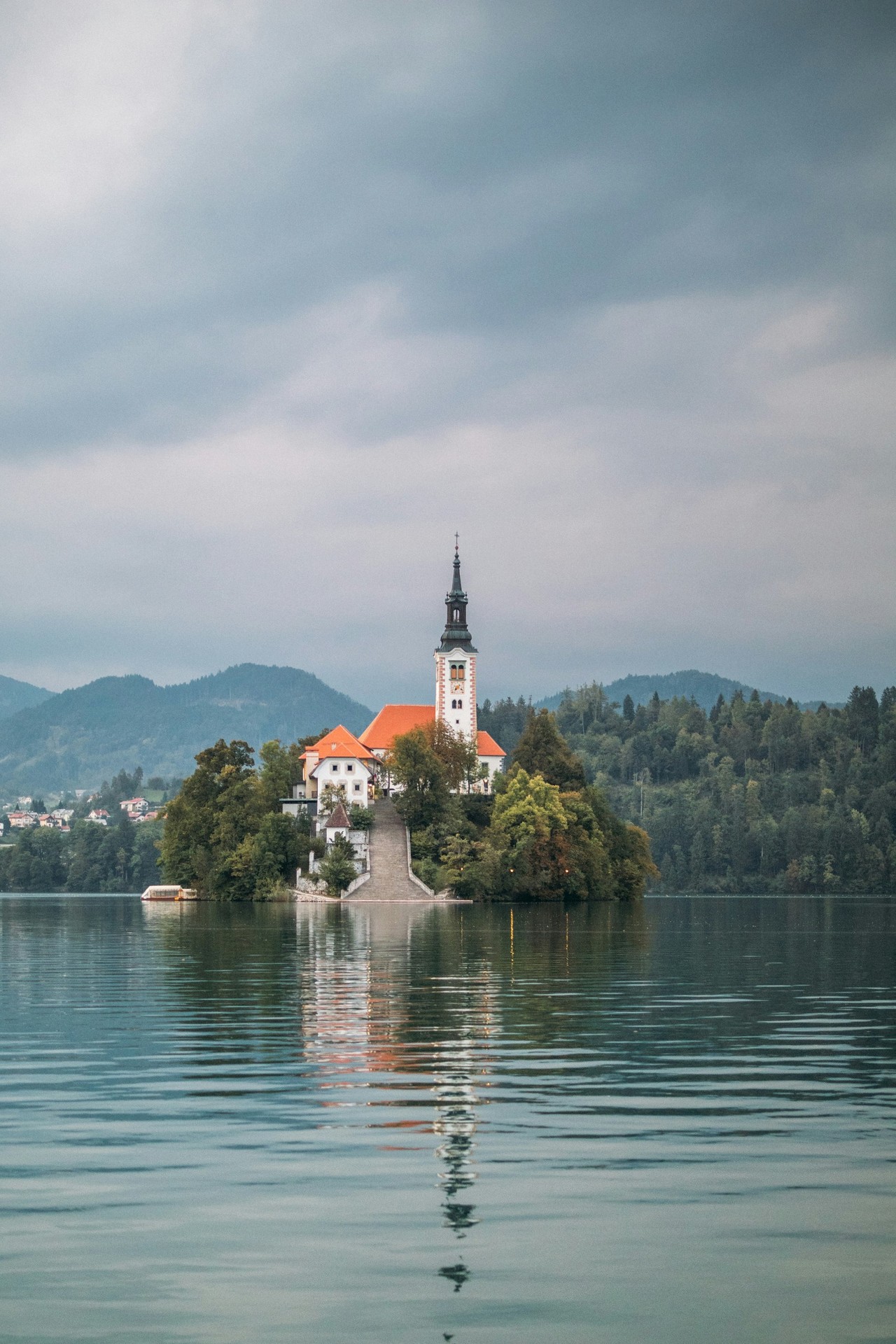 ταπετσαρίες loch, Bank