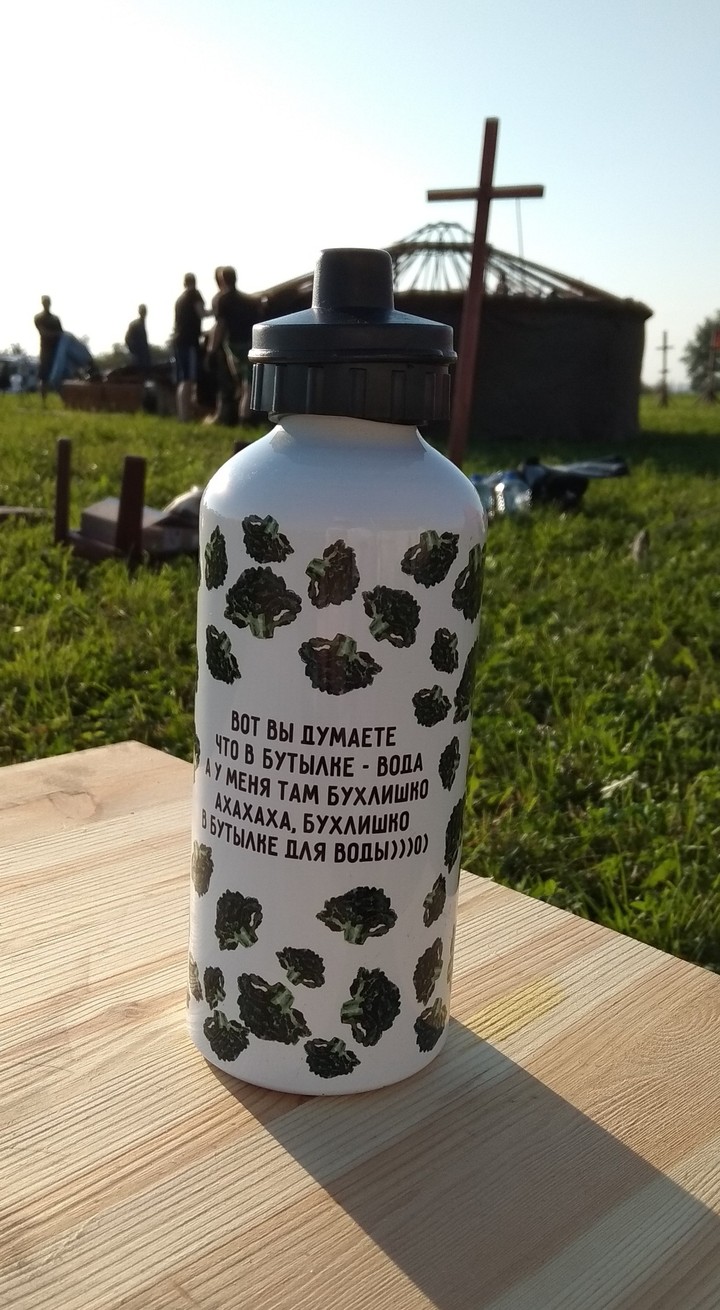 Бутылка воды