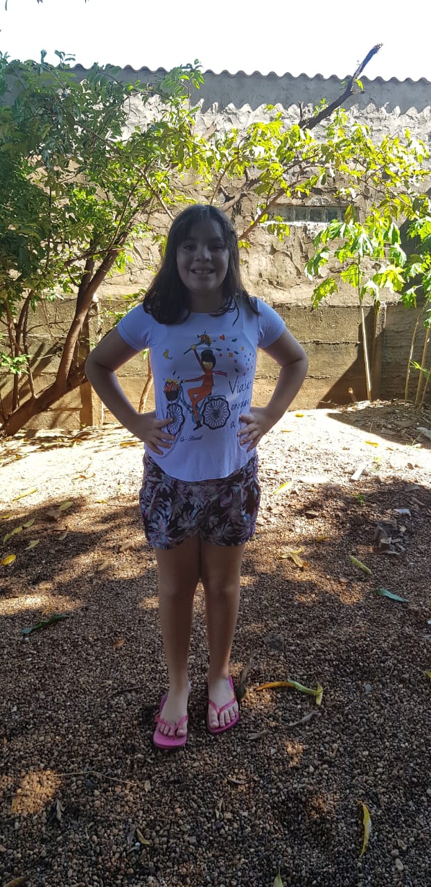 foto minha no quintal da casa da vó