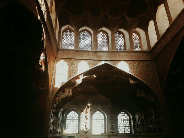 عالی قاپو۱
