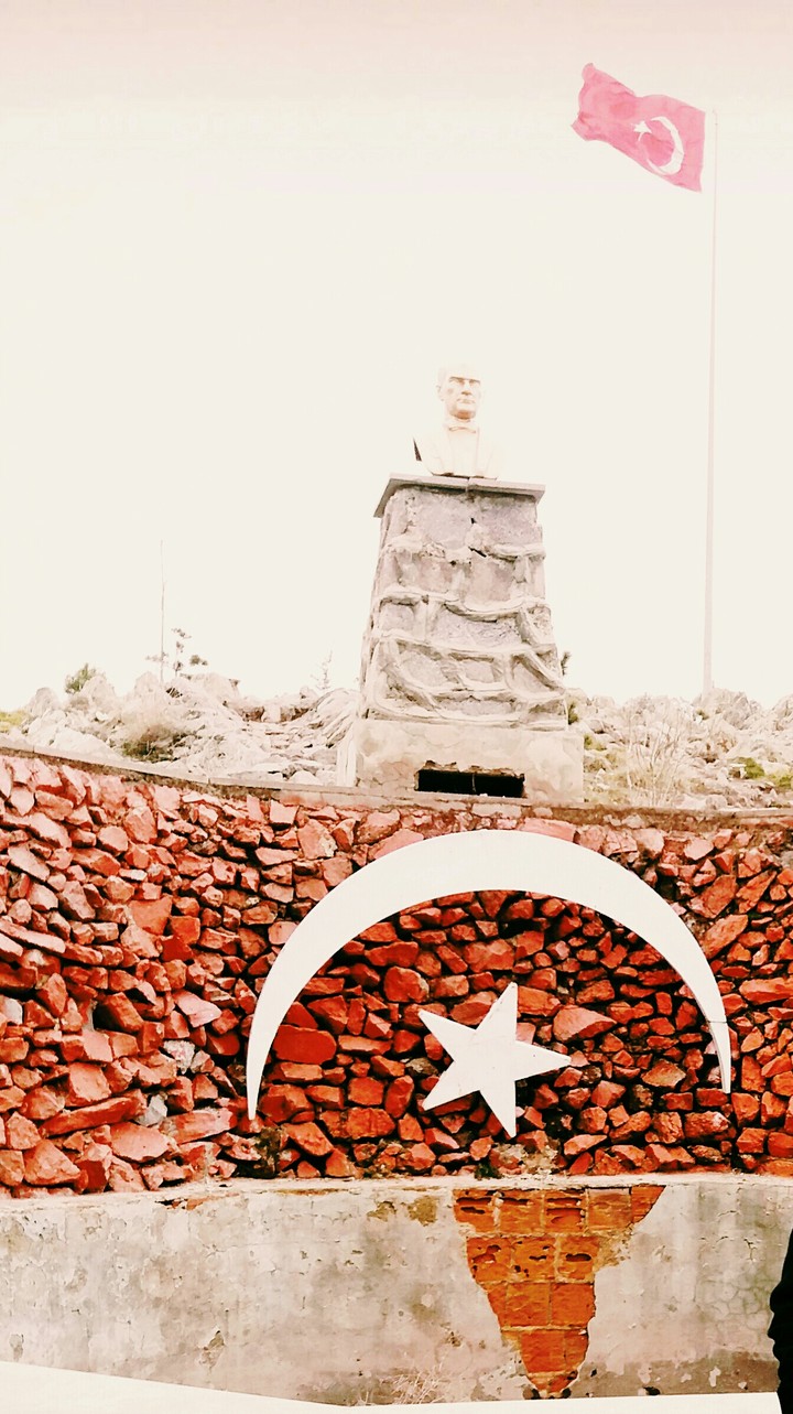 YA DEVLET BAŞA YA KUZGUN LEŞE