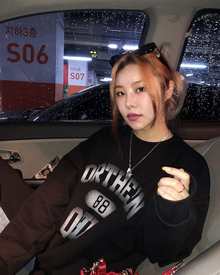 JUNG WHEE IN
