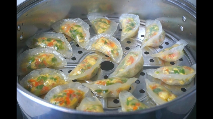 Momos