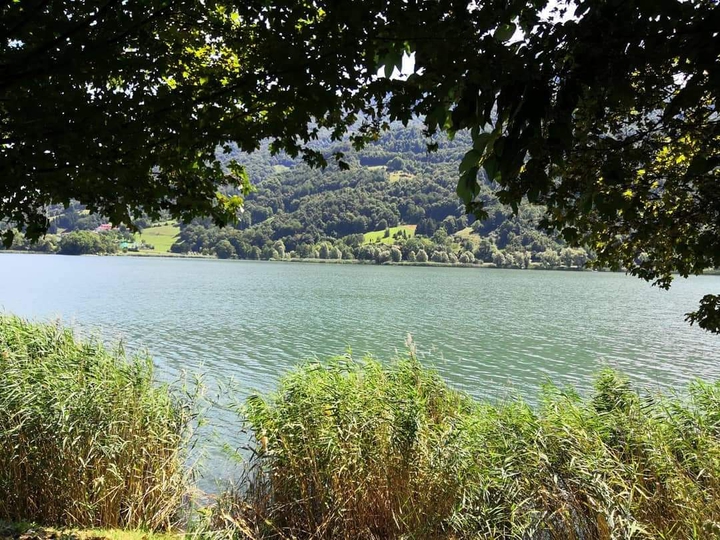 Lago d'Endine, Lombardia, Italy