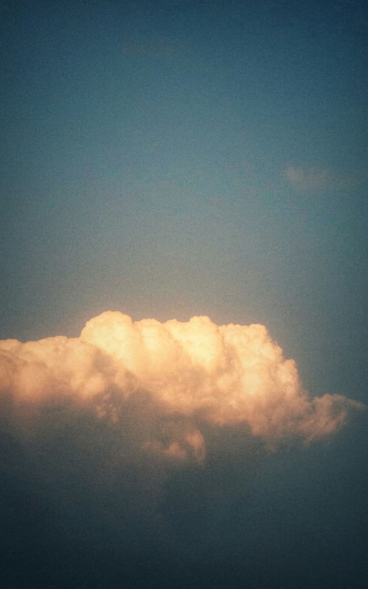 deep blue sky with white cloud
