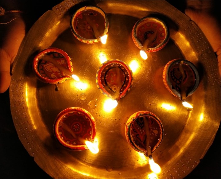 diyas