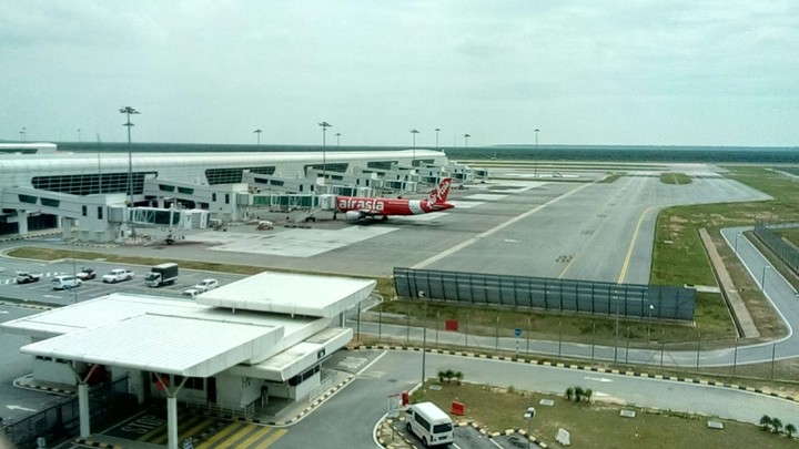 anjung tinjau KLIA2