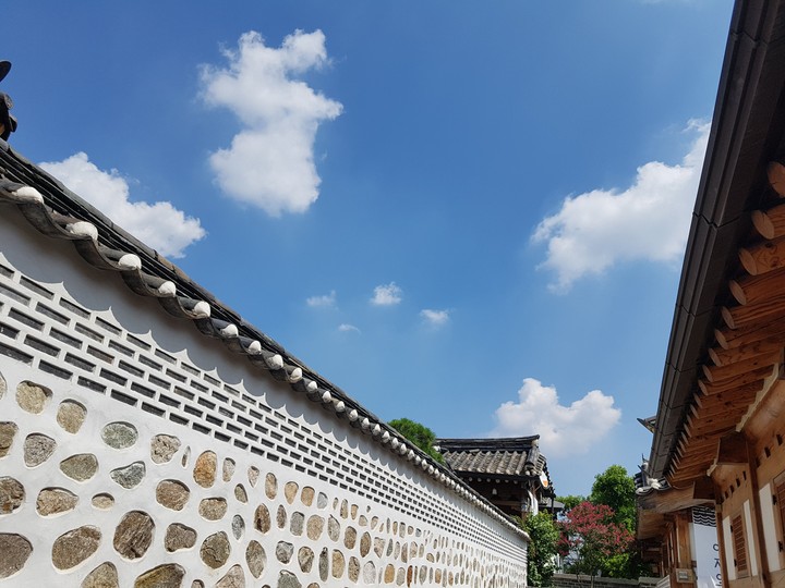 Bukchon (북촌)