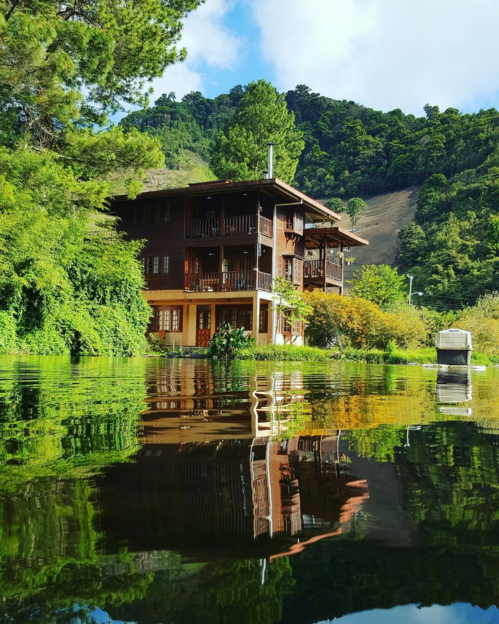 Lago-Hotel-Naturaleza