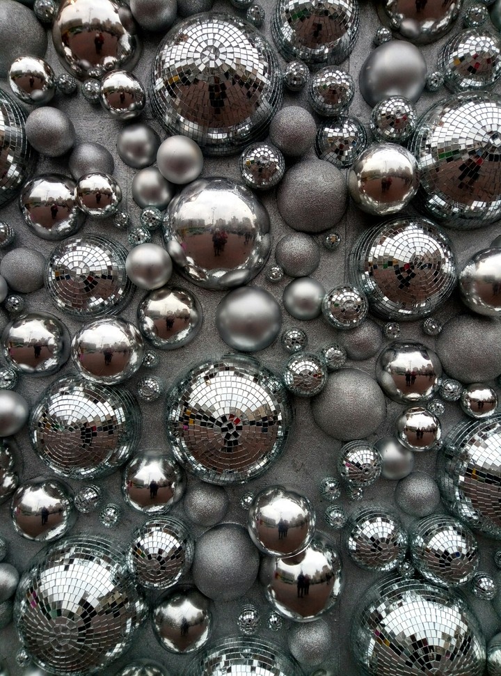 Disco balls in Tsum in Kiev