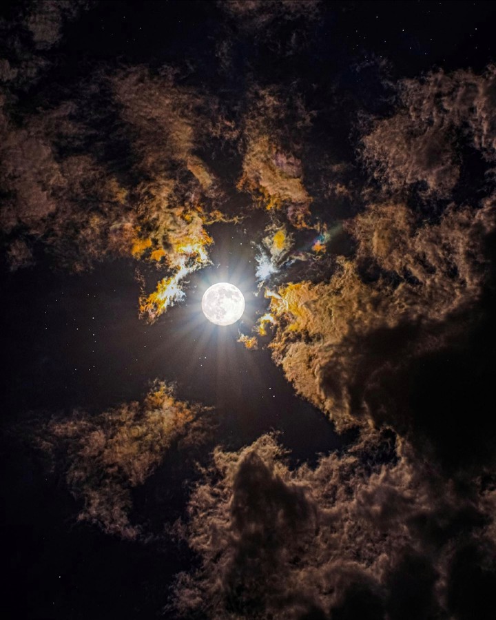 Fullmoon