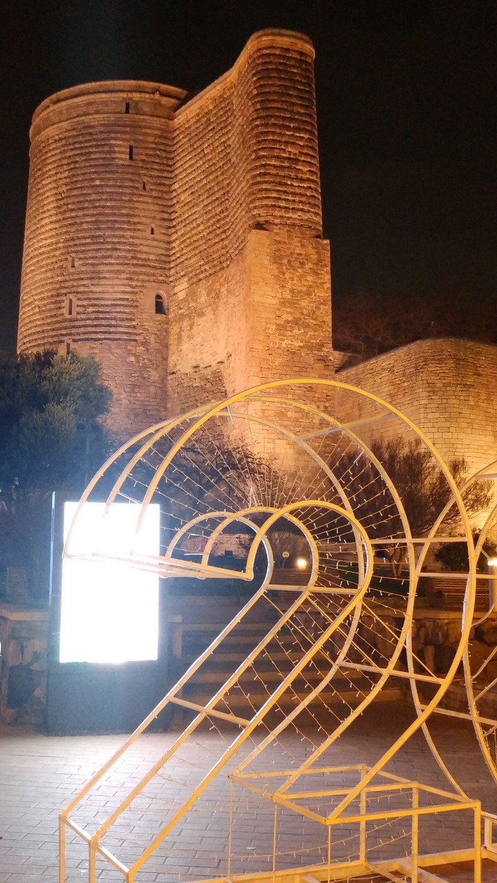 Баку, Девичья Башня_Qis Qalasi_Maiden's Tower