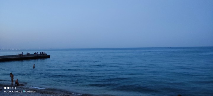 Море