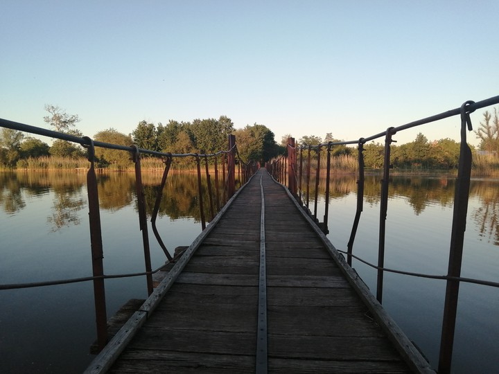 мост