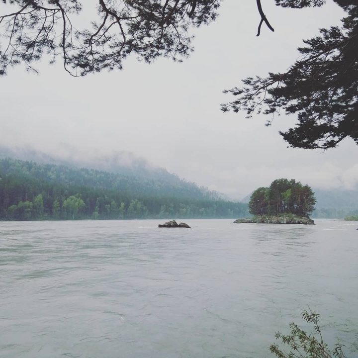 река