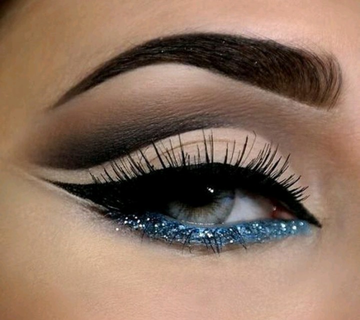 Eye, Blue and black, brown makeup