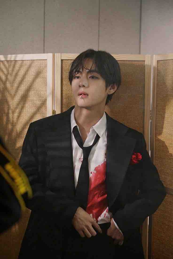 v