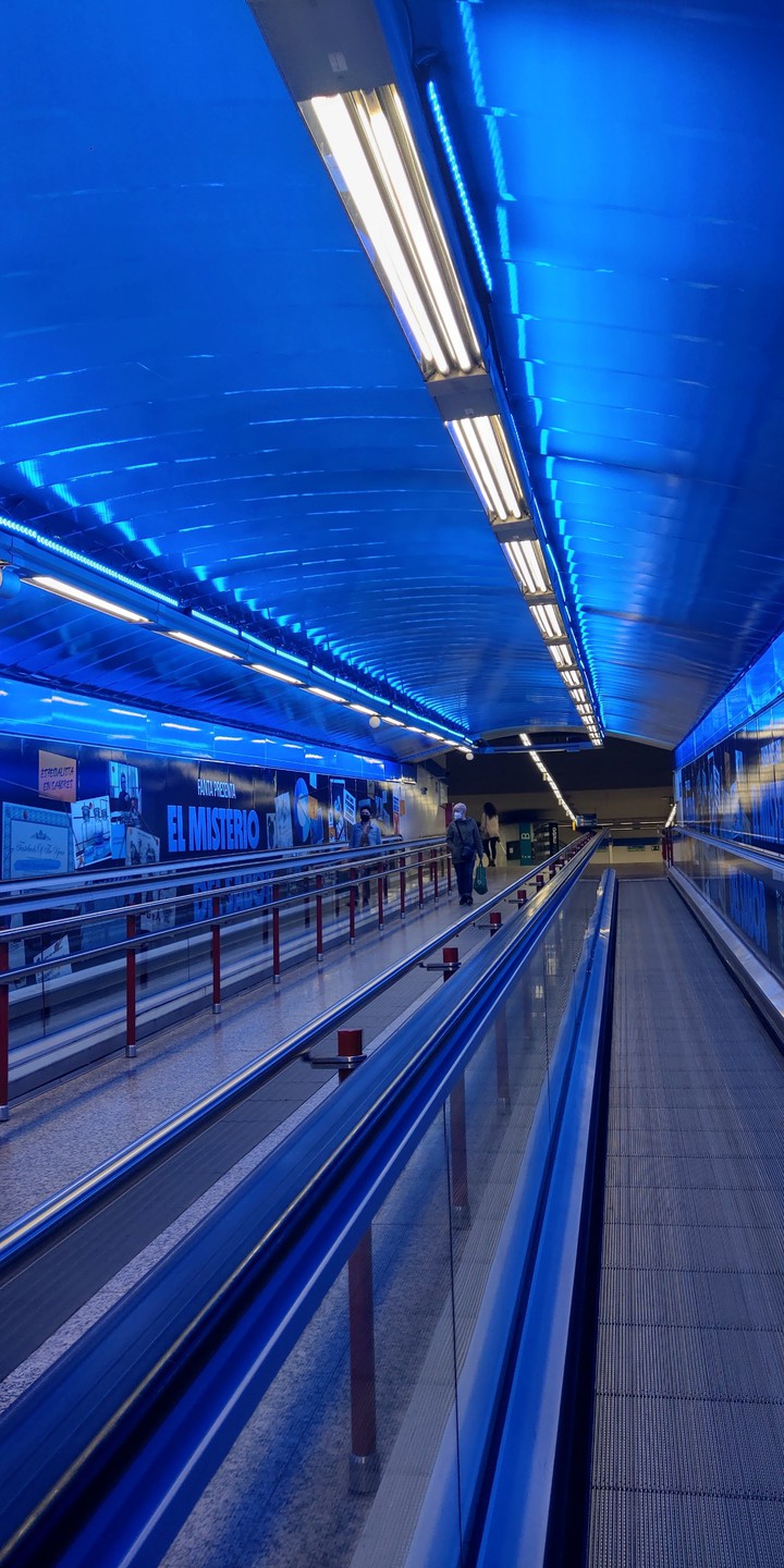Neon metro