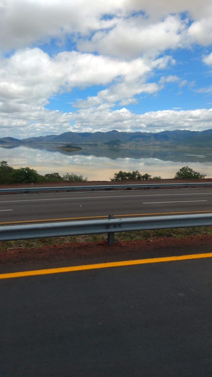 Donde el cielo se junta con el agua