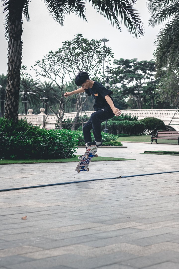 skateboard