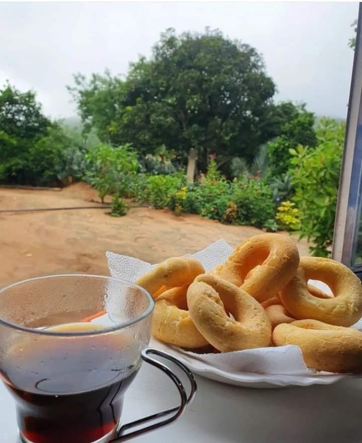 Um lanche pra vocês amigos queridos.