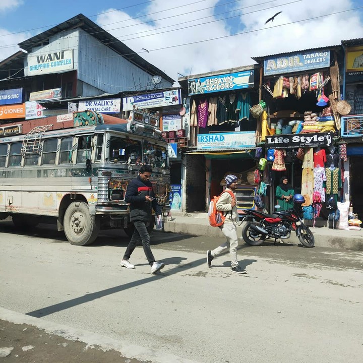 Kashmir & Srinagar