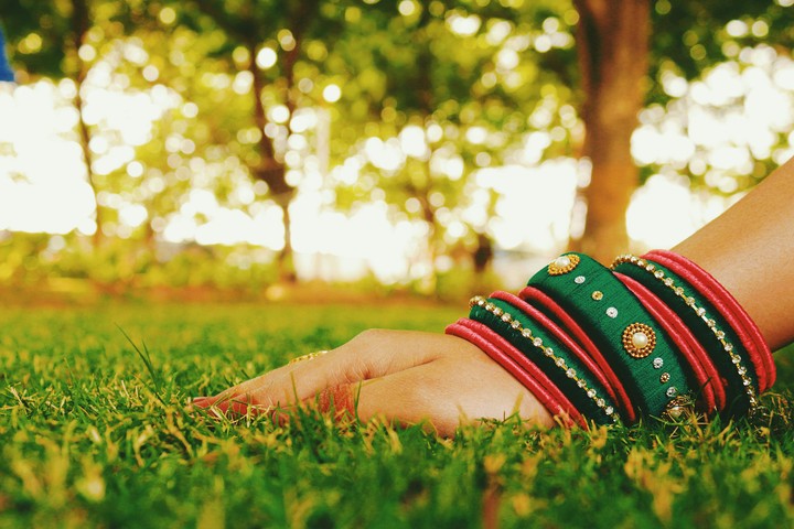 GREEN
