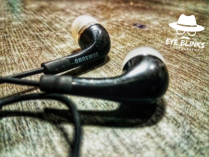 earphone