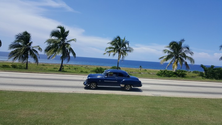 Cuba Car Havana El Malecon