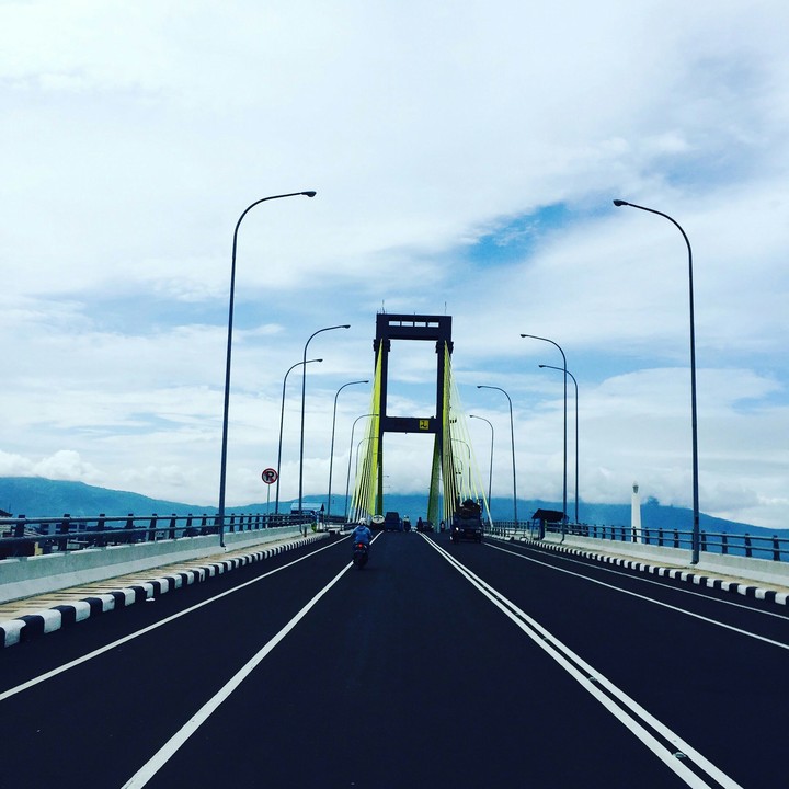 Soekarno - hatta bridge. Manado