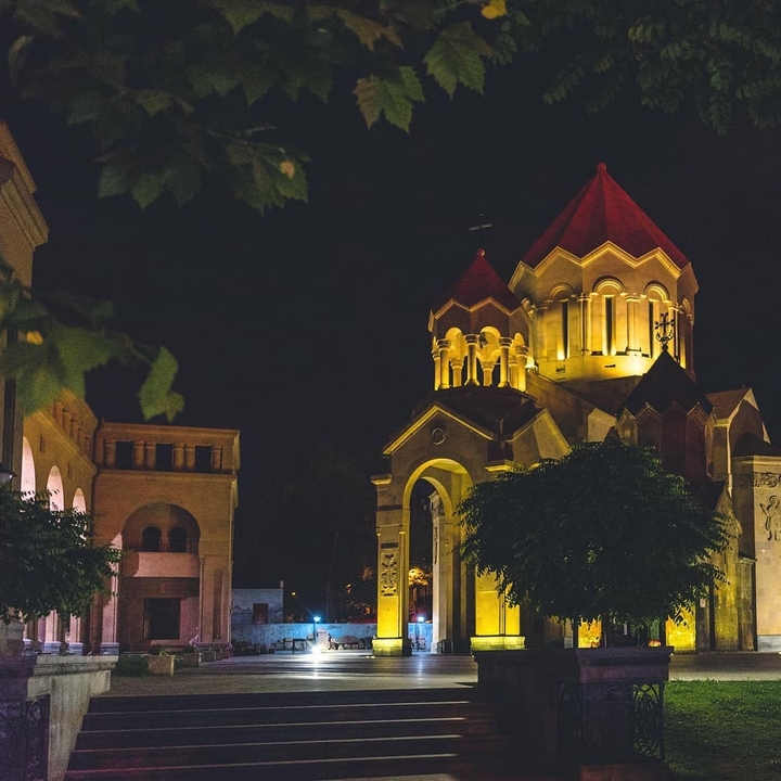 все та же Армения