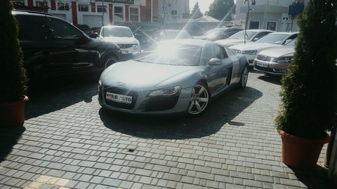 R8