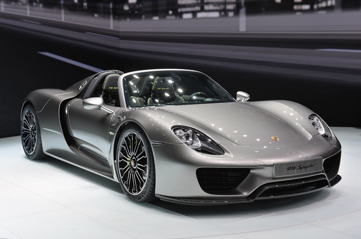 Porche 918