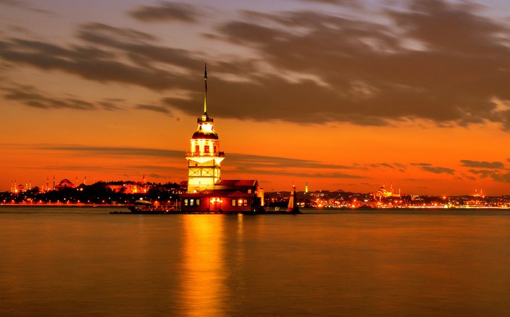 KIZ KULESİ