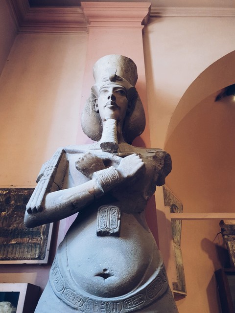Akhenaton