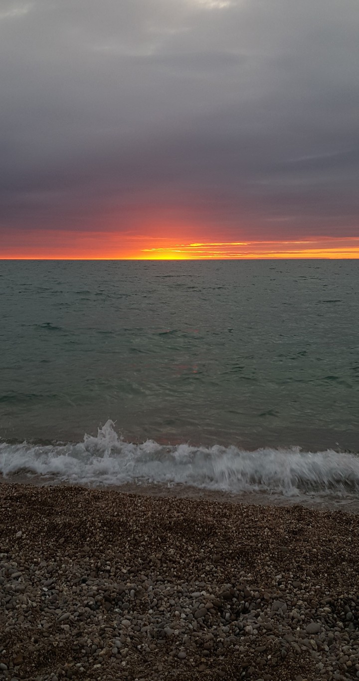 море