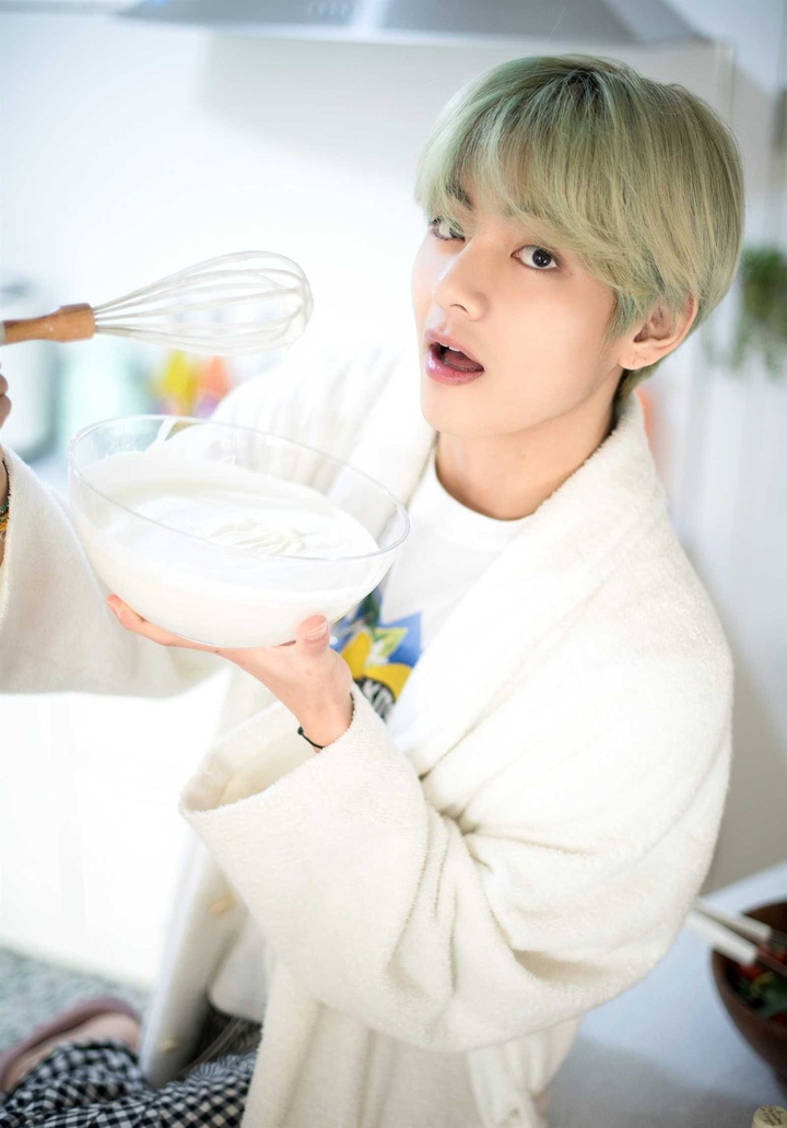 v